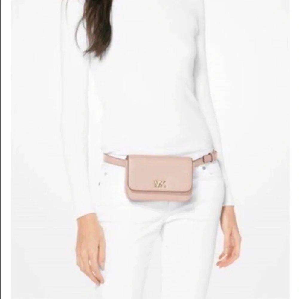 Michael Kors side bag